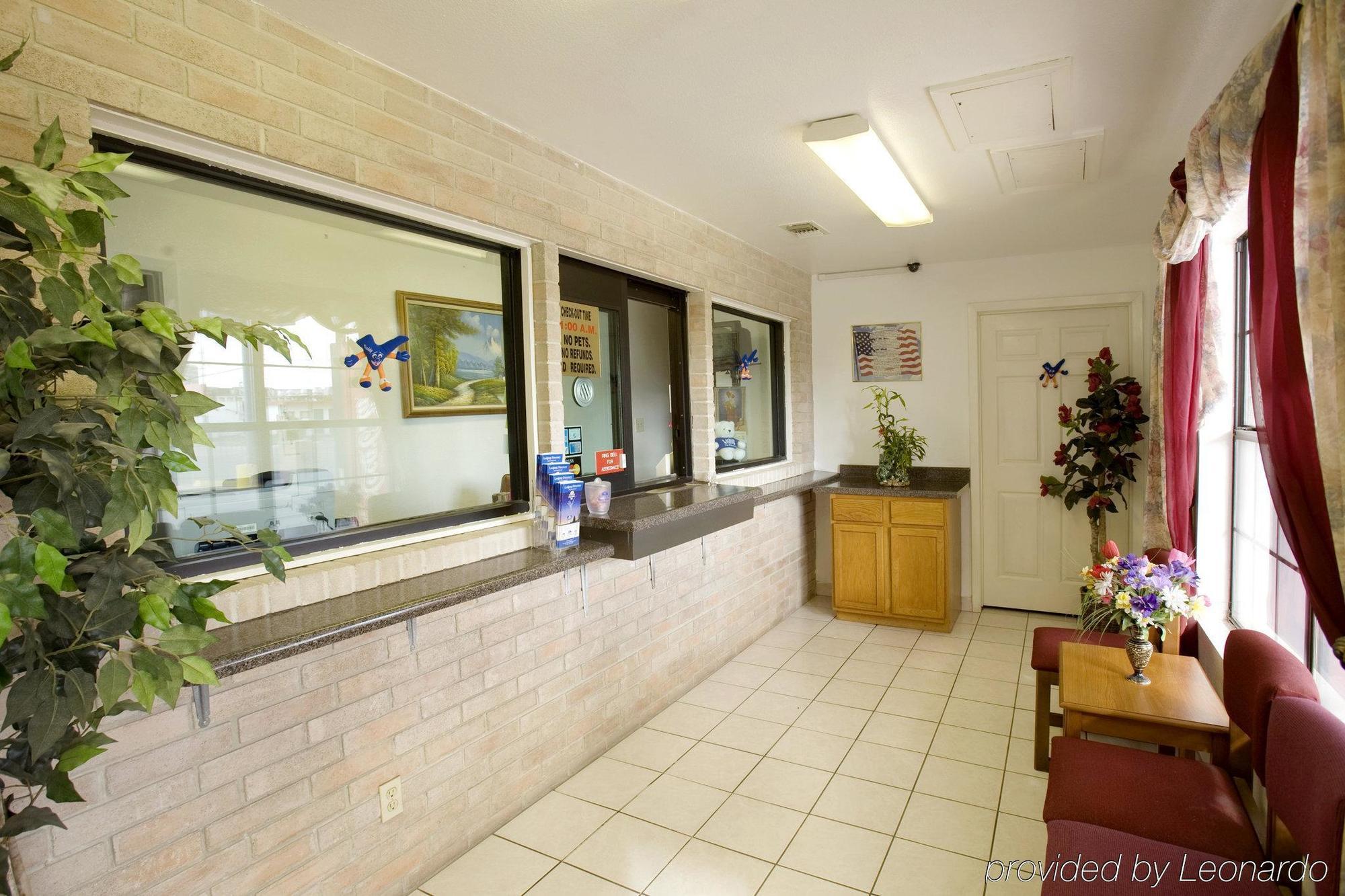 Americas Best Value Inn San Antonio/Lackland Afb Beltér fotó